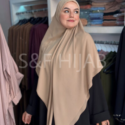 حجاب بلون بيج