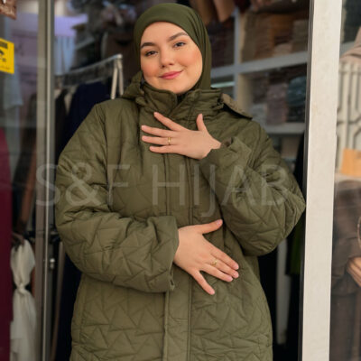 معطف طويل باللون الأخضر الداكن