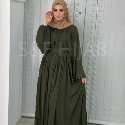 فستان أخضر غامق